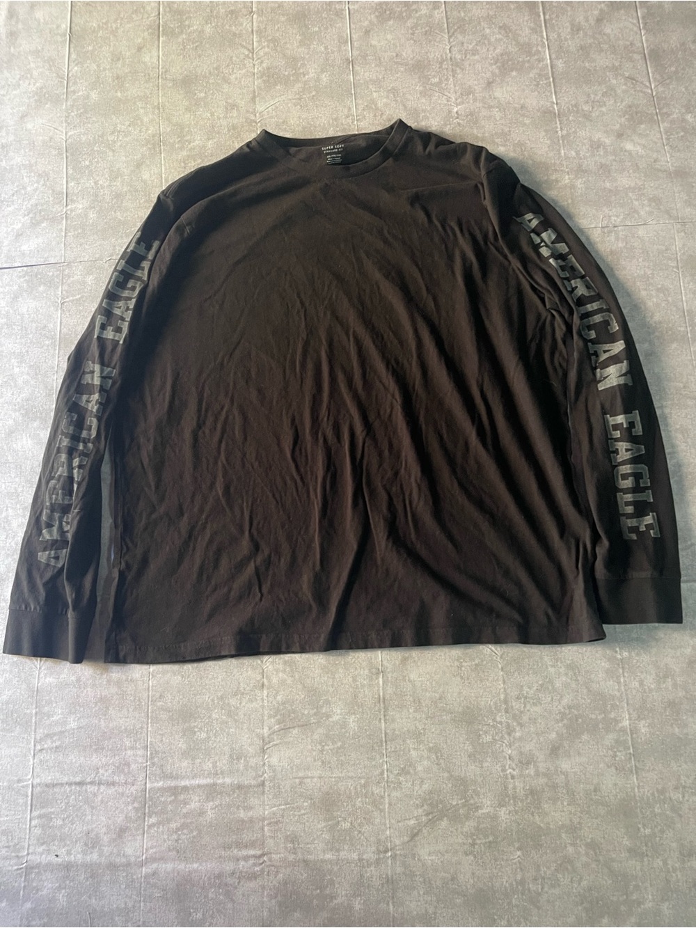 American Eagle Outfitters Black Long Sleeve Graphic Sleeve Tee